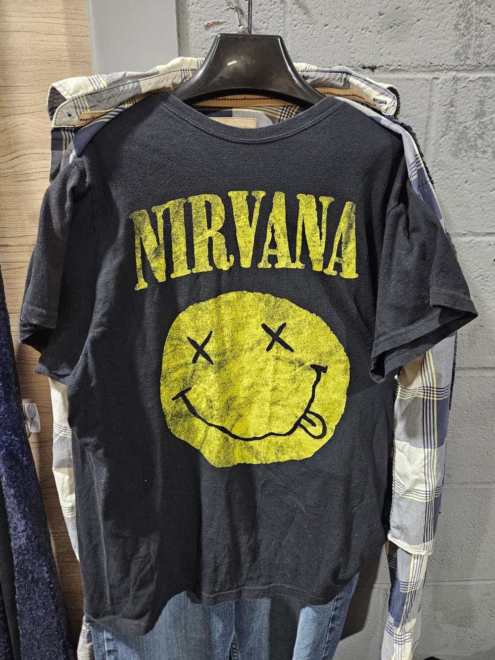 NIRVANA Black Tee with Yellow Smiley Graphic XL grunge Punk 90s Alternative